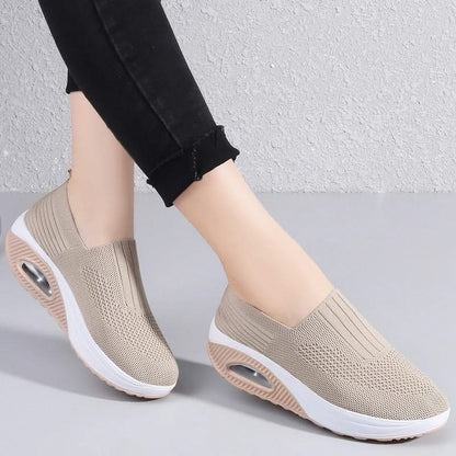 Sereniya Wide Fit Womens Stretch Comfort Sneakers