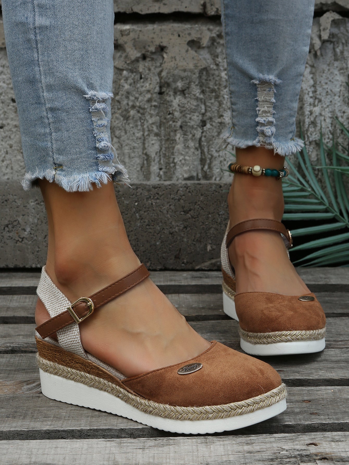 Womens Wide Fit Woven Cushioned Sandals by Sereniya