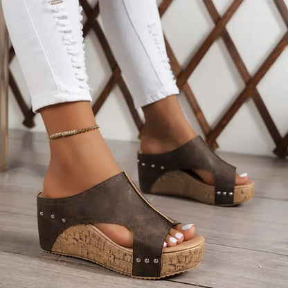 Womens Wide Fit Cushioned Everyday Sandals by Sereniya