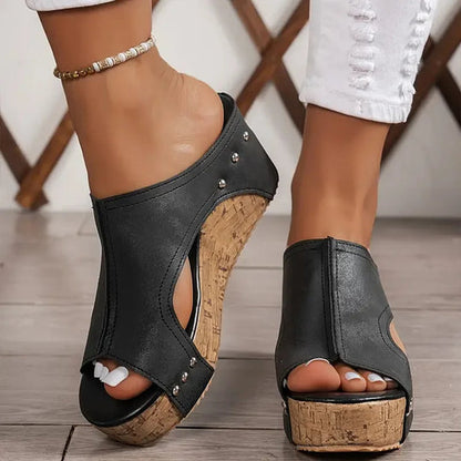 Womens Wide Fit Cushioned Everyday Sandals by Sereniya