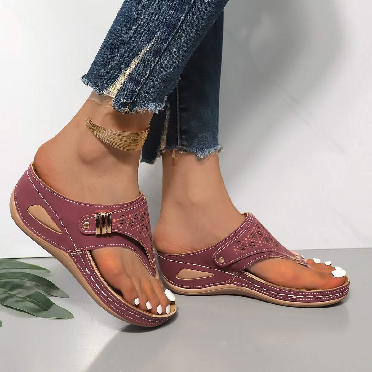 Sereniya Comfort Sandals for Men & Women – Arch Support & Cushioned Sole