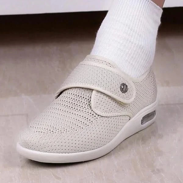 Sereniya Wide Fit Womens Cushioned Comfort Shoes